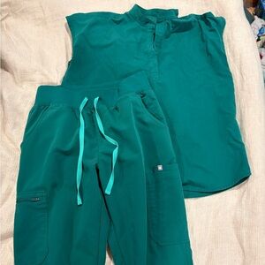 Figs Hunter Green Set Rafaela Top and Zamora High Waisted Set SIZE MEDIUM